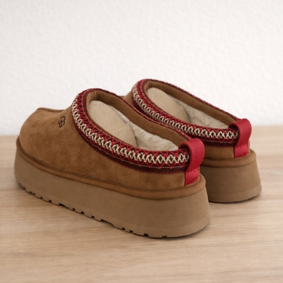 ✨UGG✨Chestnut Tasman Platform boots - Picture 3 of 5